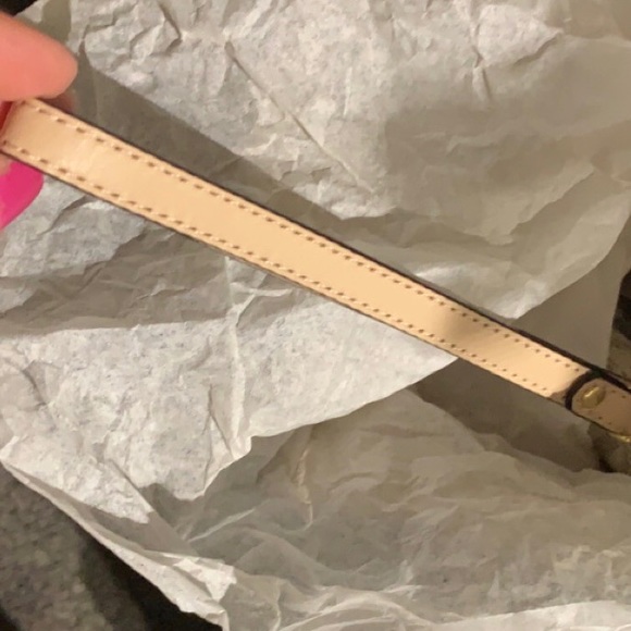 Brand new Michael Kors wallet with wristlet strap - Picture 8 of 8